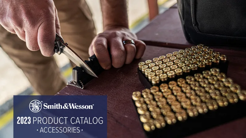 Portada de Smith & Wesson · Accesorios 2023